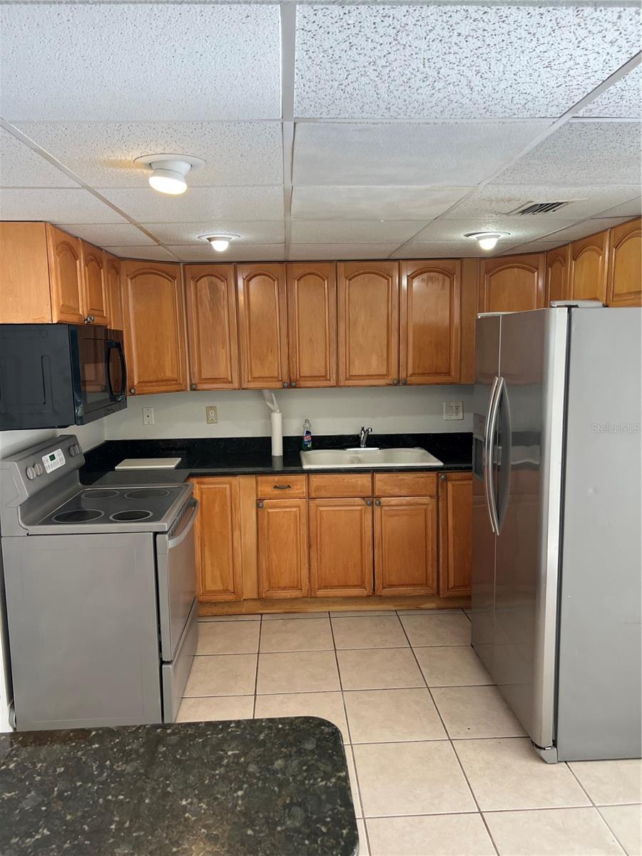 Image 17 of 24 For 309 Amherst Avenue 51