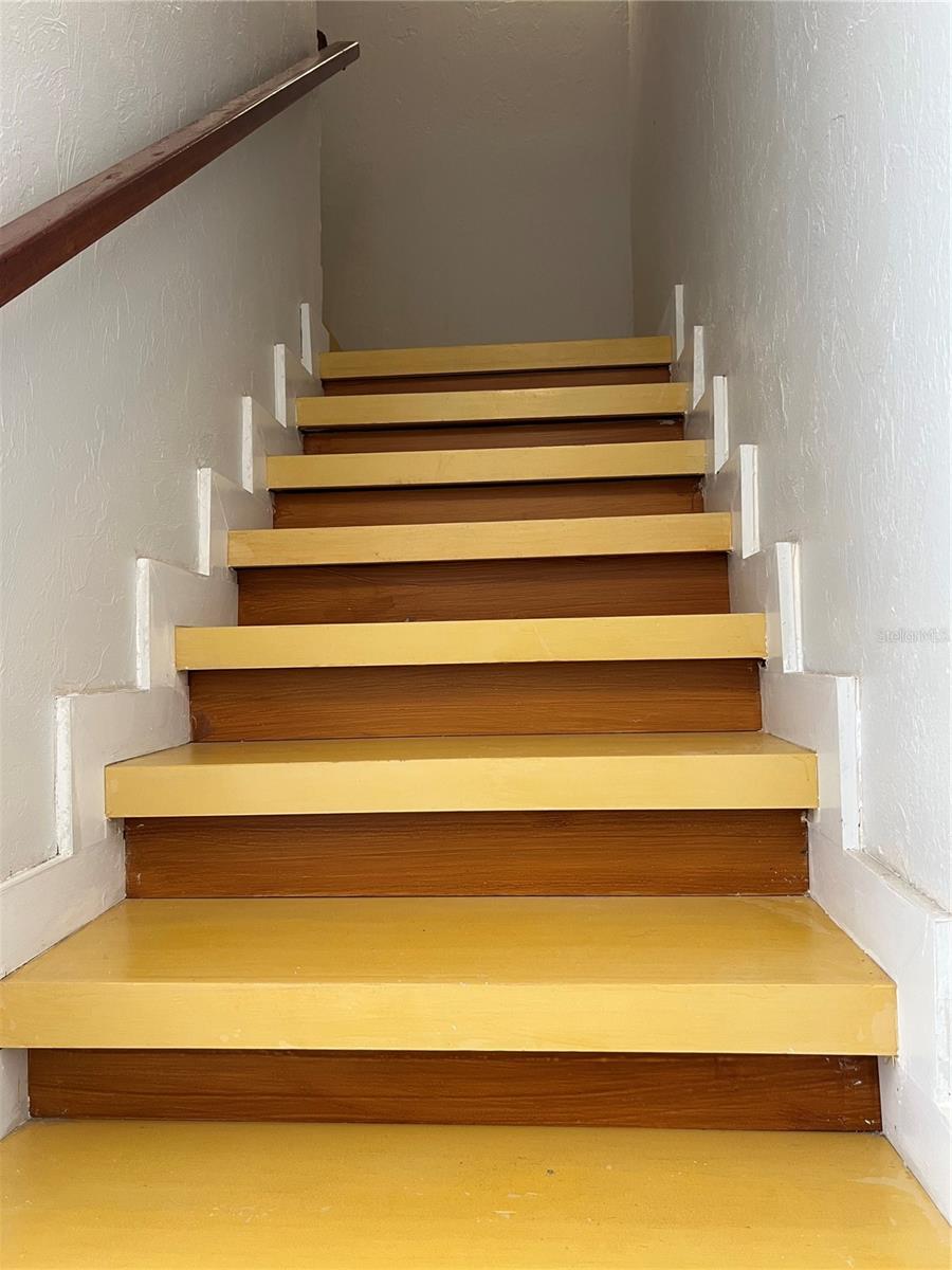 Image 22 of 24 For 309 Amherst Avenue 51