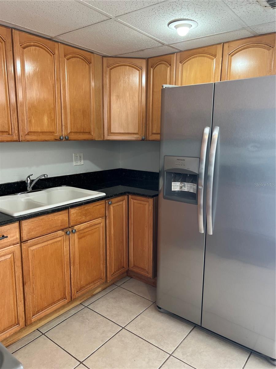 Image 5 of 24 For 309 Amherst Avenue 51