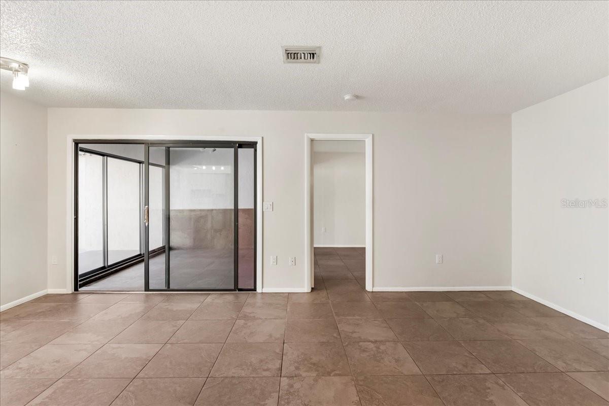 Image 24 of 40 For 3820 Glen Oaks Manor Drive