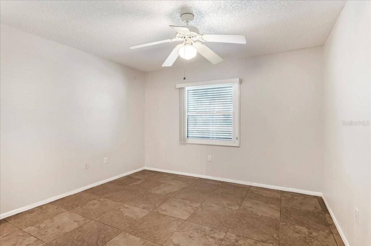 Image 33 of 40 For 3820 Glen Oaks Manor Drive