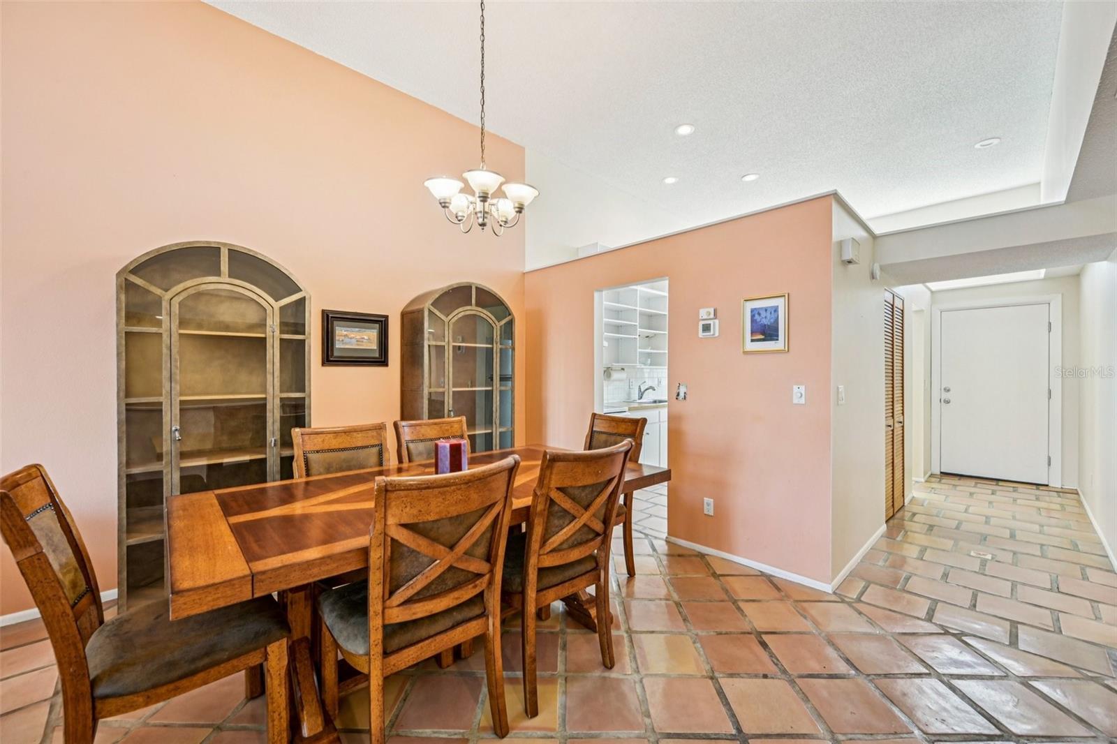 Image 12 of 59 For 3701 East Bay Drive 5