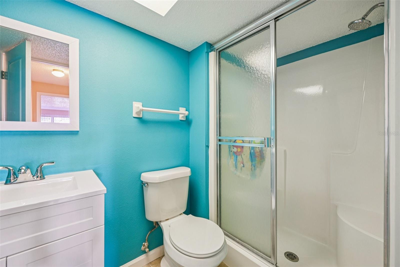 Image 34 of 59 For 3701 East Bay Drive 5