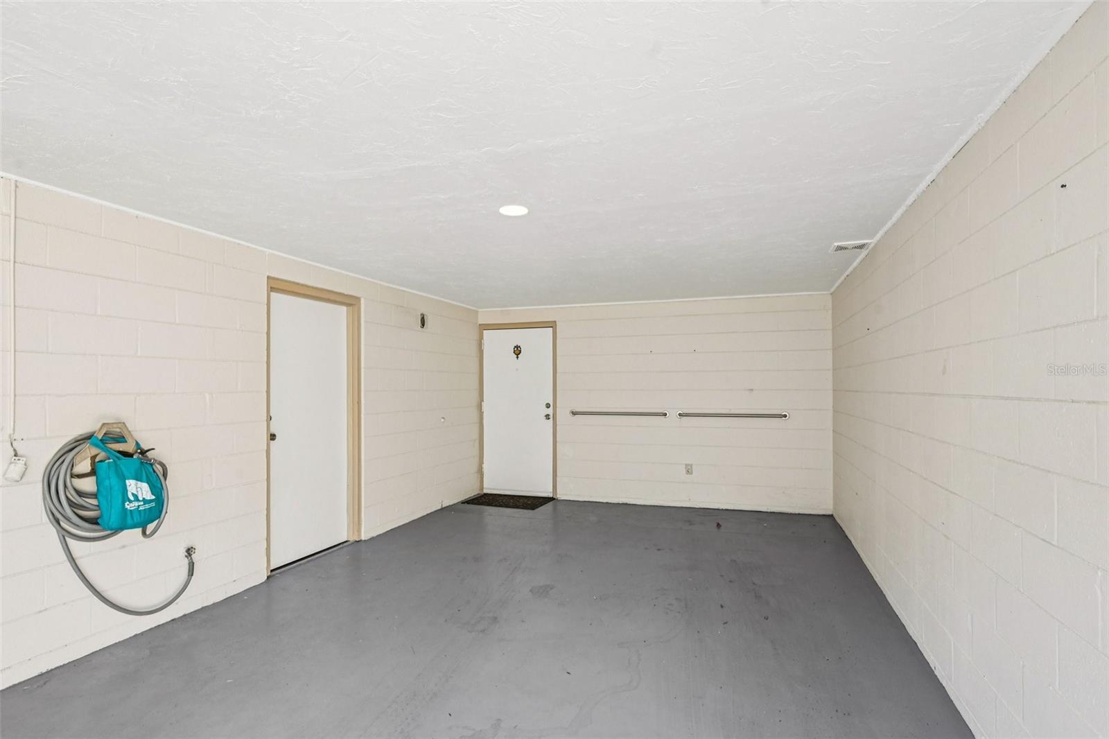 Image 35 of 59 For 3701 East Bay Drive 5