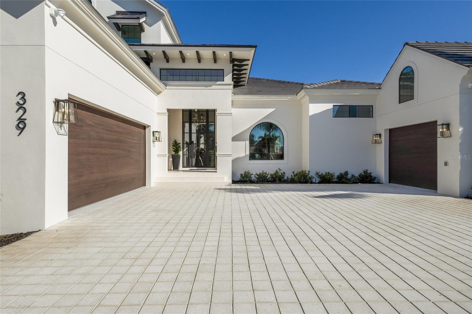 Image 19 of 68 For 329 Bird Key Drive