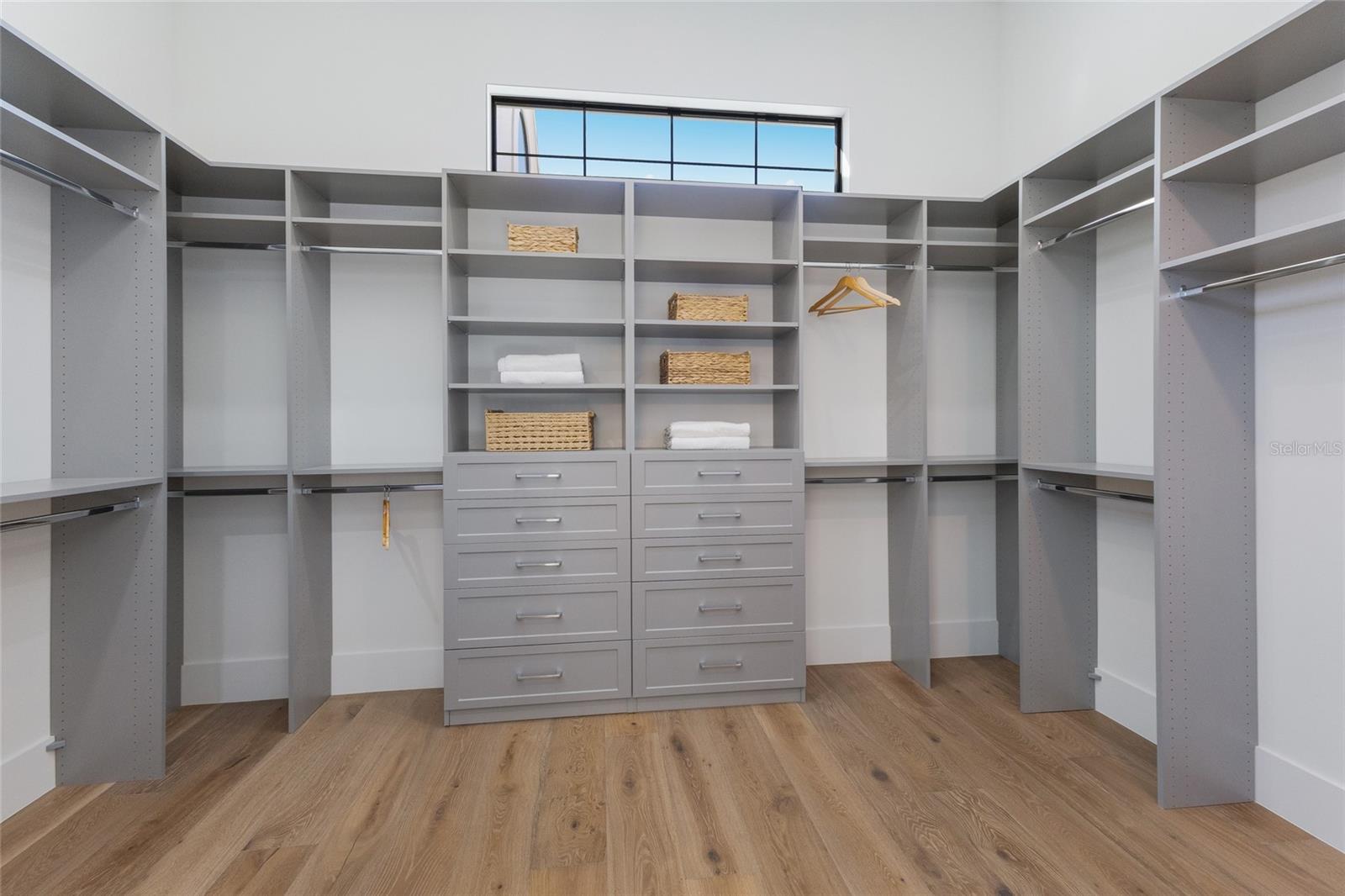 Image 39 of 68 For 329 Bird Key Drive