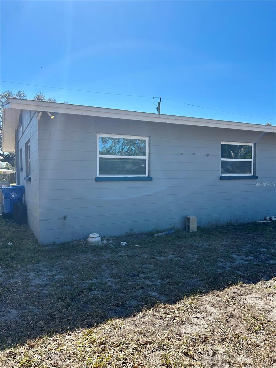 Image 4 of 17 For 2314 20th Avenue W