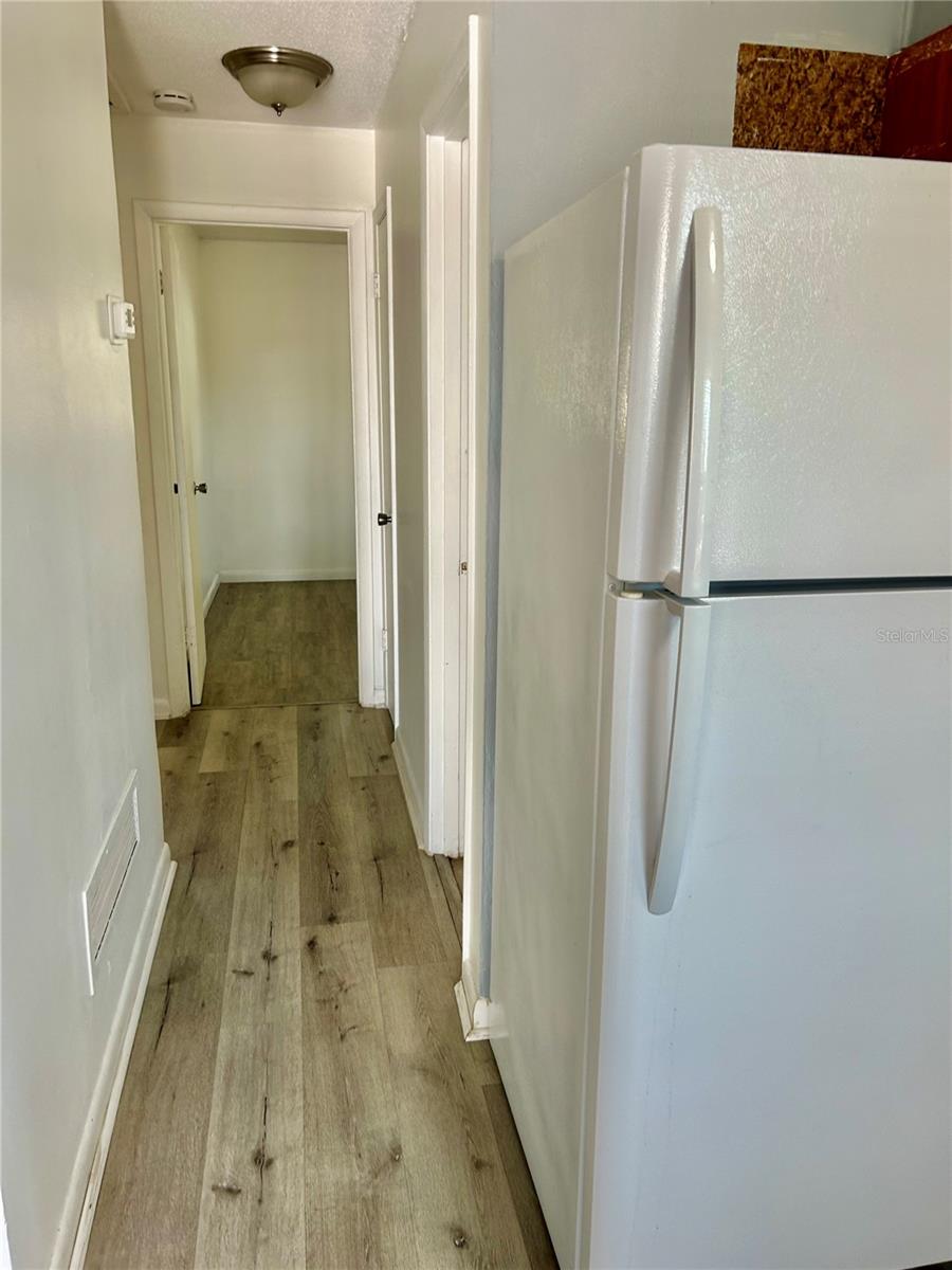 Image 7 of 17 For 2314 20th Avenue W