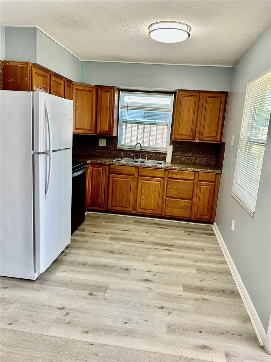 Image 9 of 17 For 2314 20th Avenue W