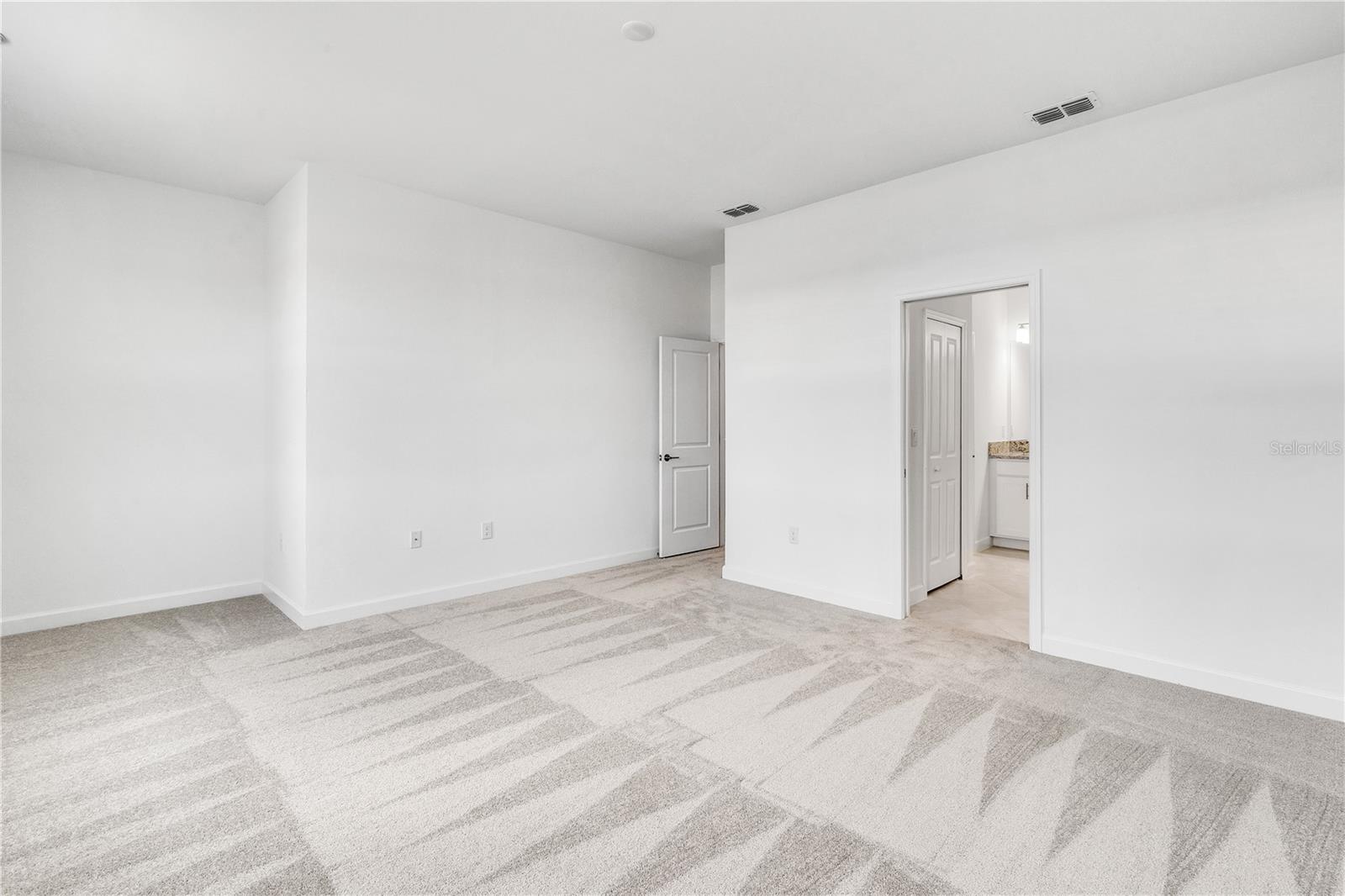 Image 13 of 58 For 15172 Sunny Day Drive