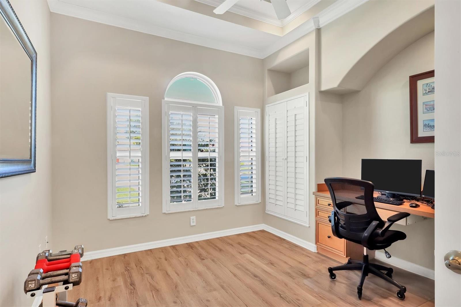 Image 42 of 89 For 321 Dulmer Drive