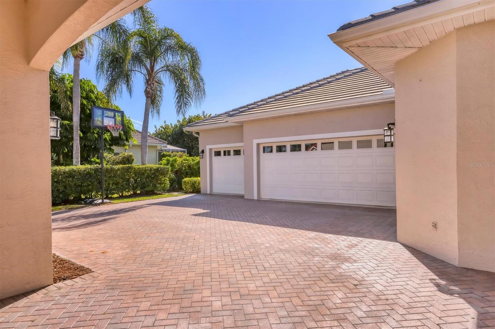 Image 7 of 89 For 321 Dulmer Drive