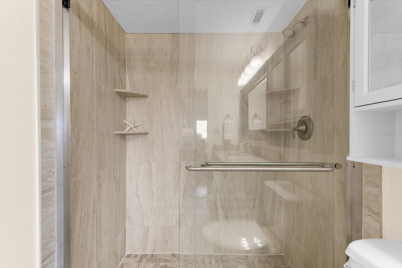 Image 19 of 62 For 8897 Midnight Pass Road 105