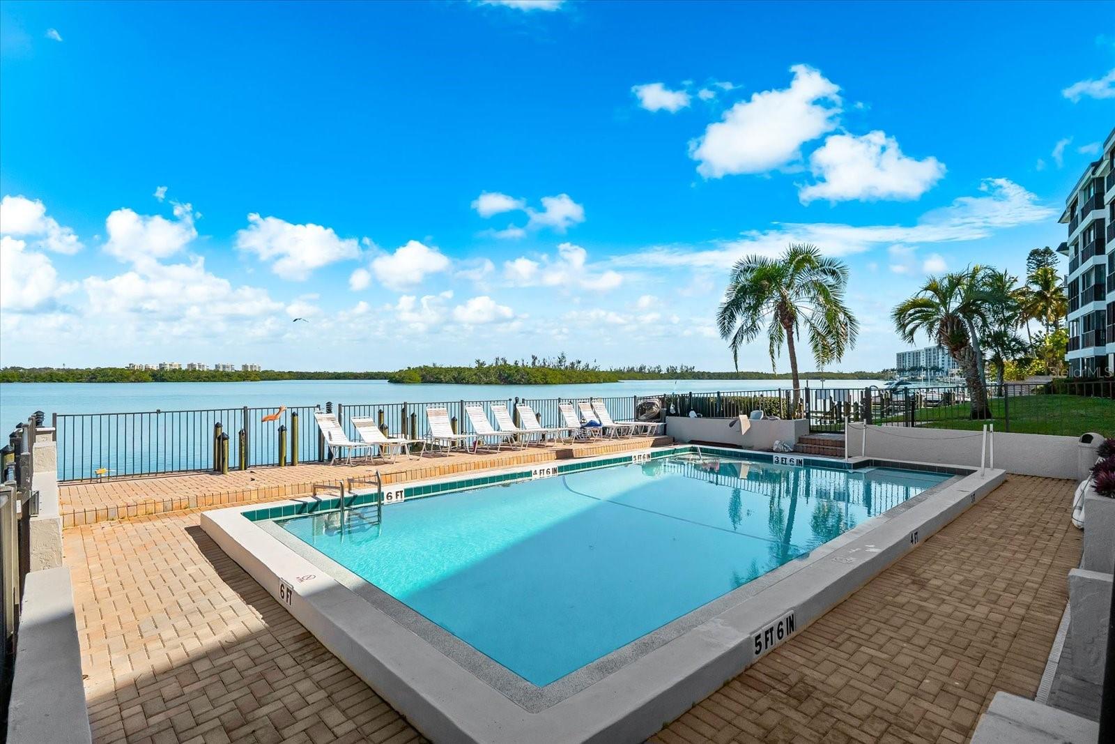 Image 30 of 62 For 8897 Midnight Pass Road 105