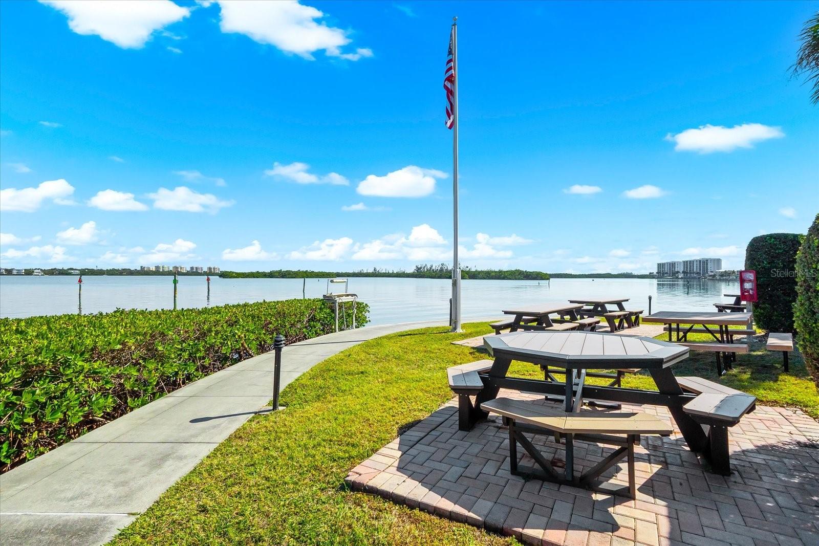 Image 35 of 62 For 8897 Midnight Pass Road 105