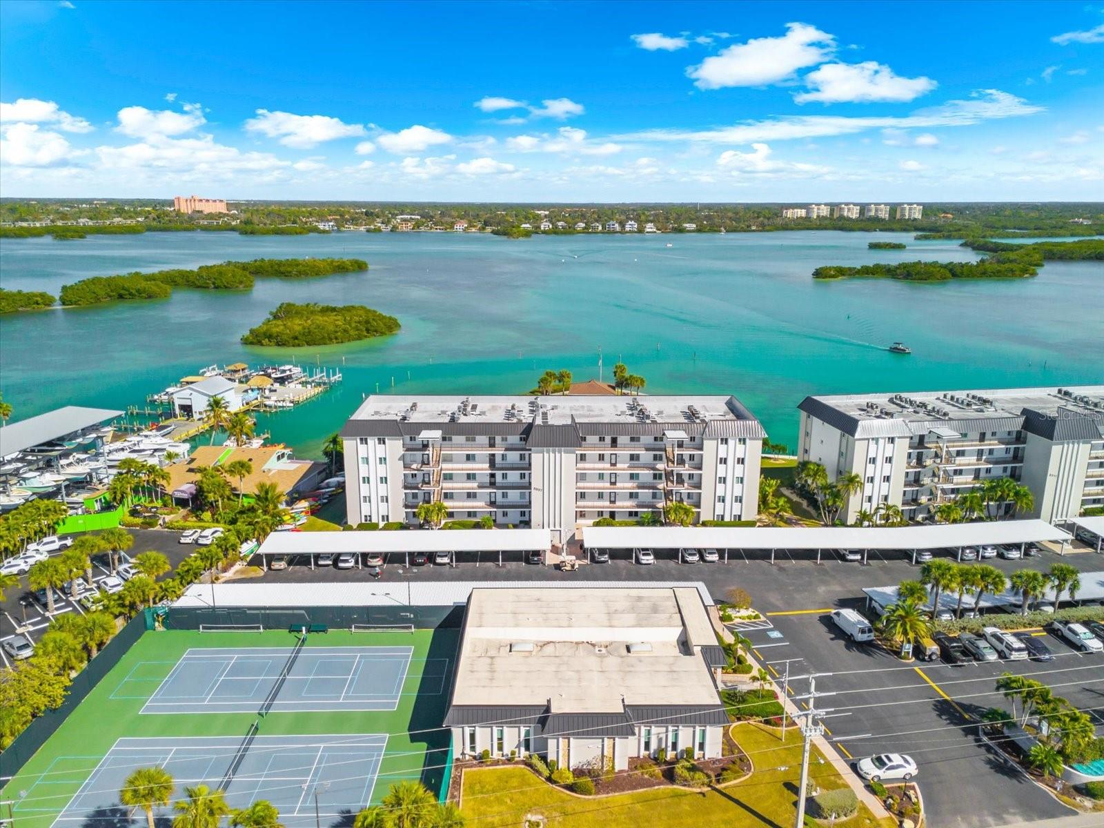 Image 42 of 62 For 8897 Midnight Pass Road 105