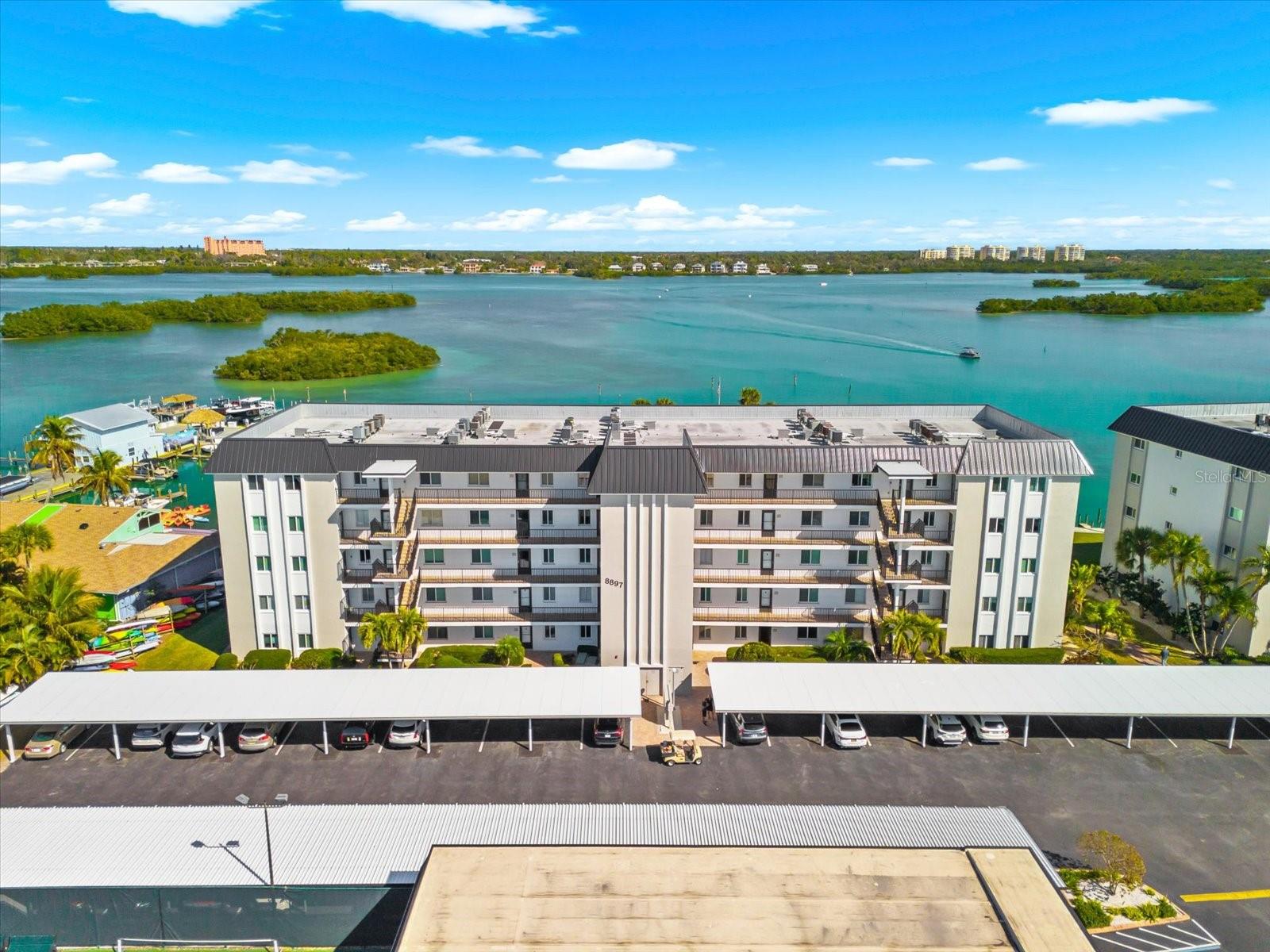 Image 46 of 62 For 8897 Midnight Pass Road 105