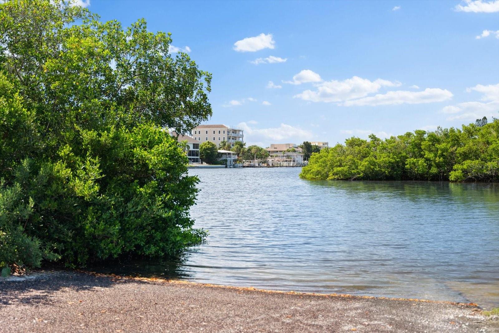 Image 55 of 62 For 8897 Midnight Pass Road 105