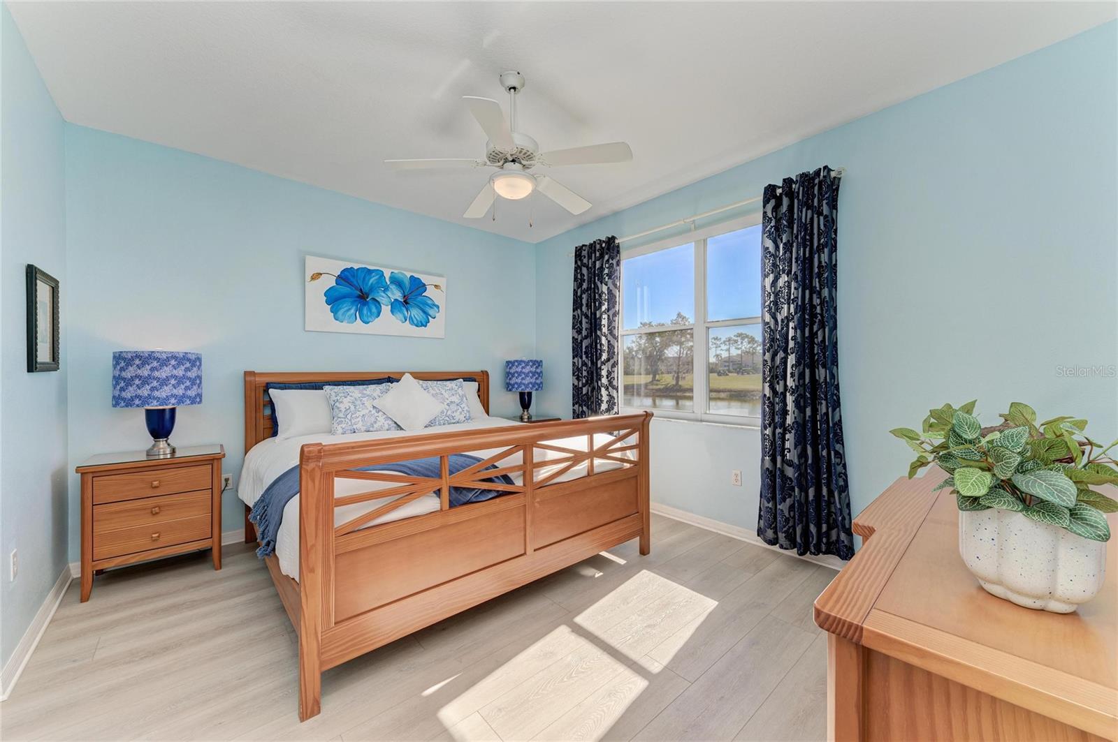 Image 23 of 54 For 5350 Hyland Hills Avenue 2512