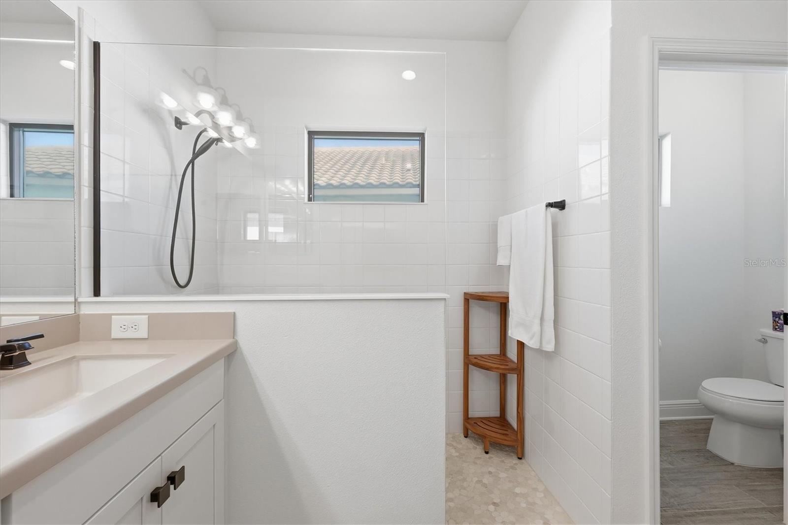 Image 20 of 58 For 216 Brienza Loop