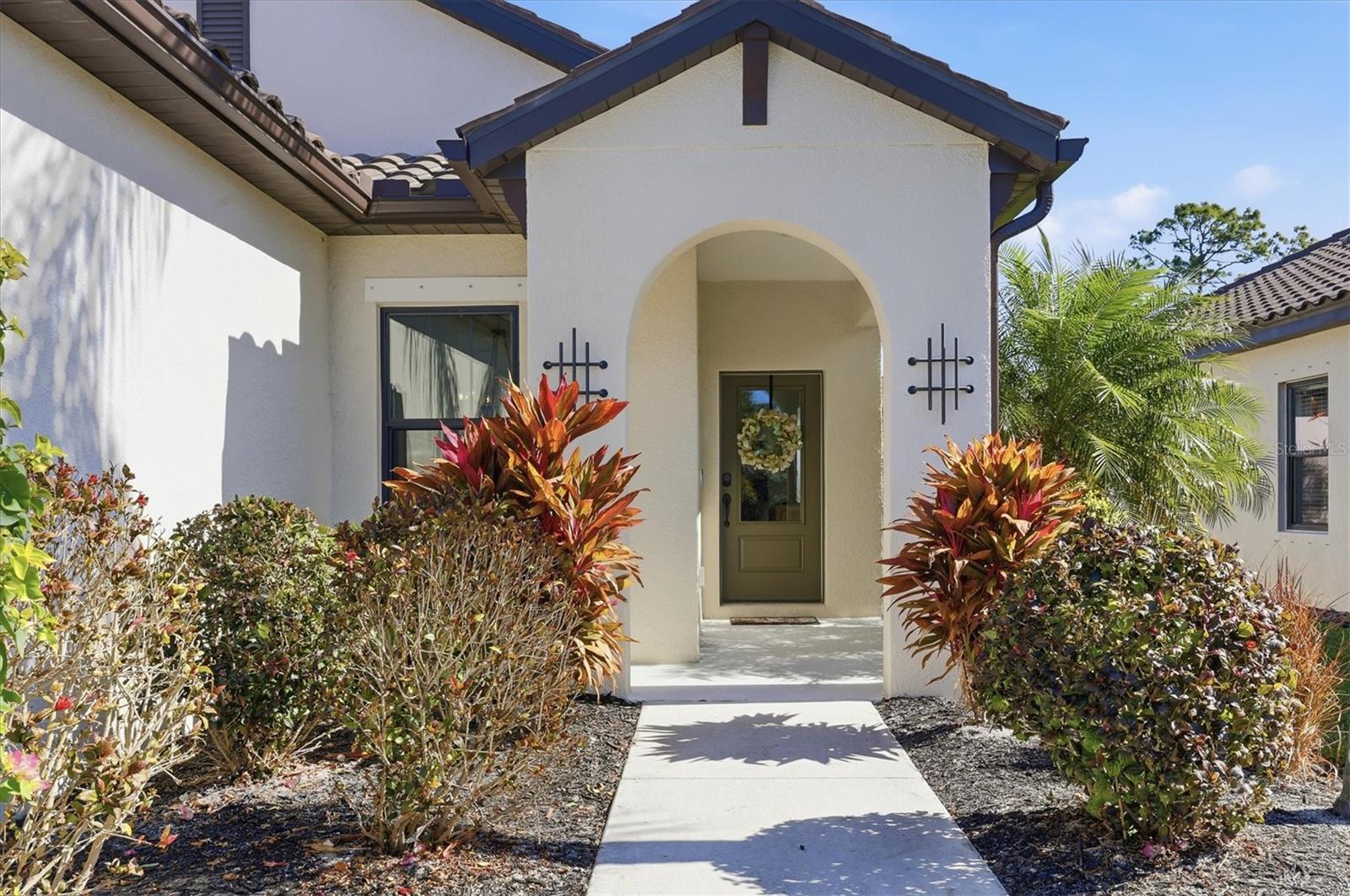 Image 4 of 58 For 216 Brienza Loop