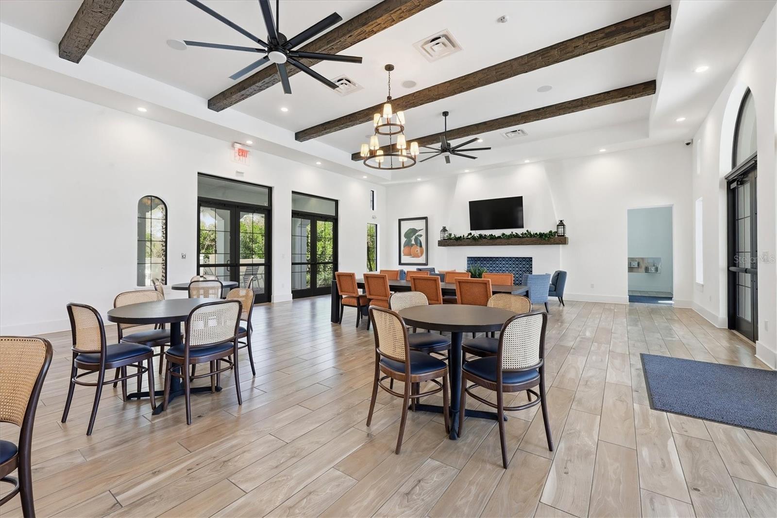 Image 44 of 58 For 216 Brienza Loop