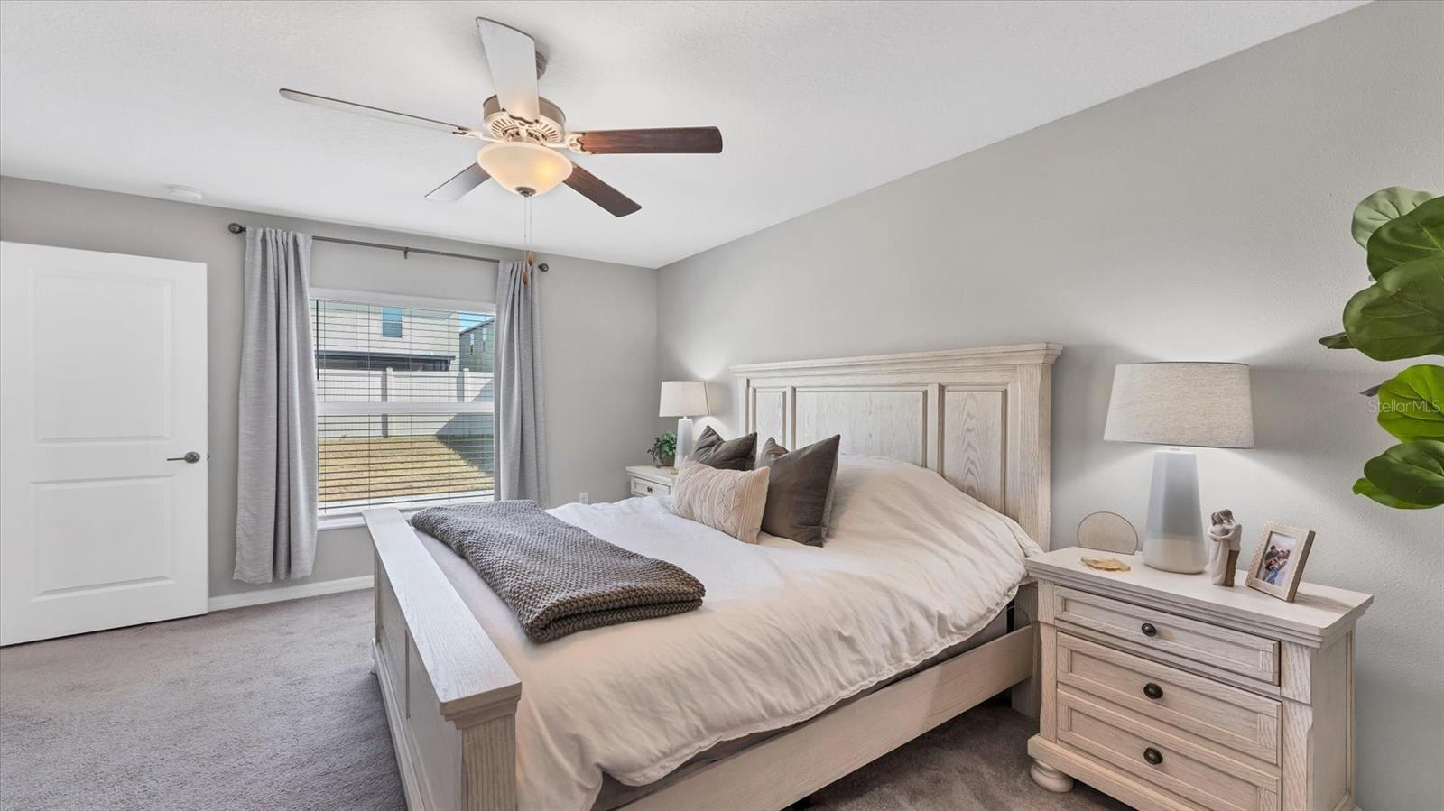 Image 16 of 38 For 15423 Miller Creek Drive