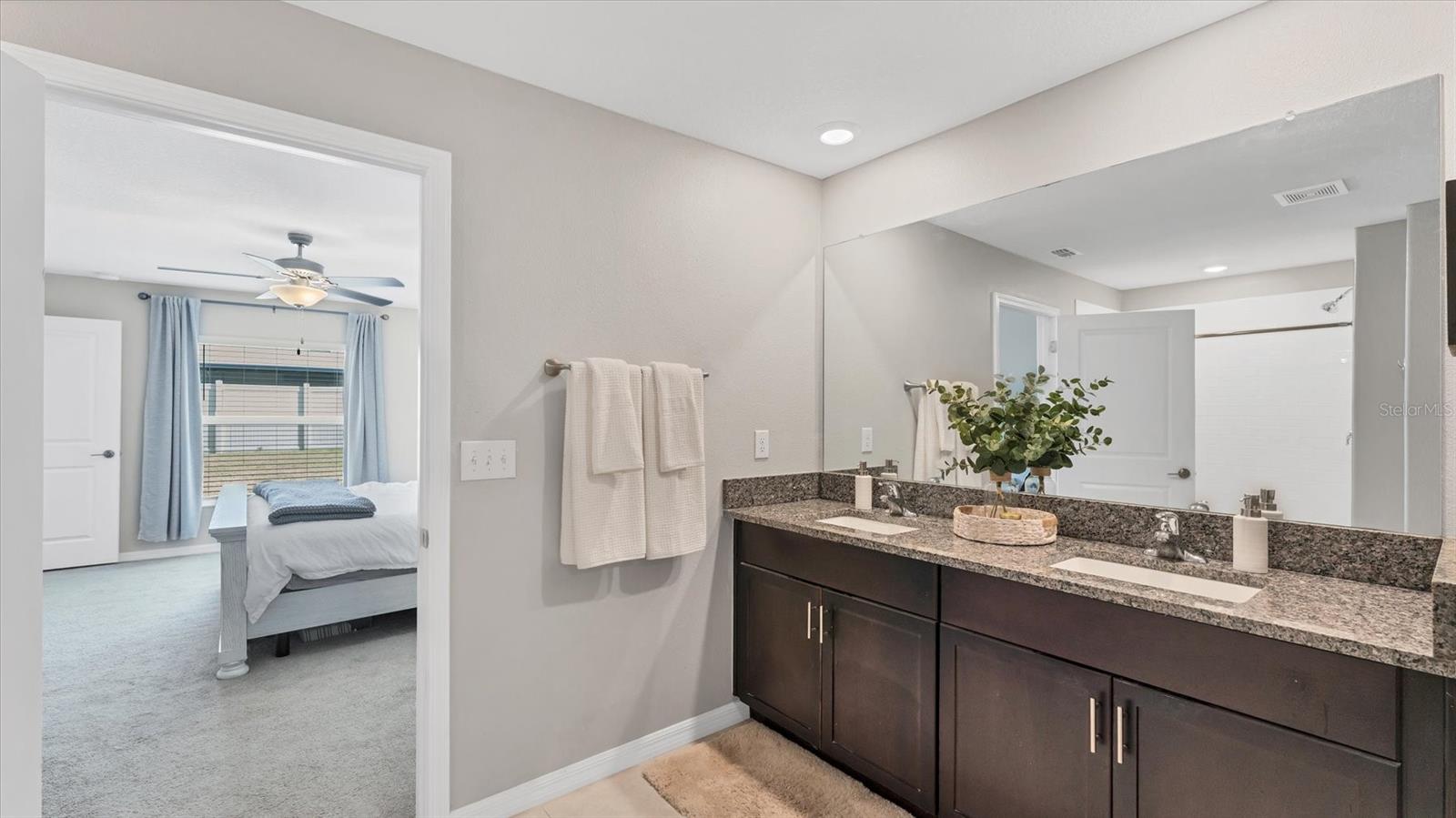 Image 19 of 38 For 15423 Miller Creek Drive