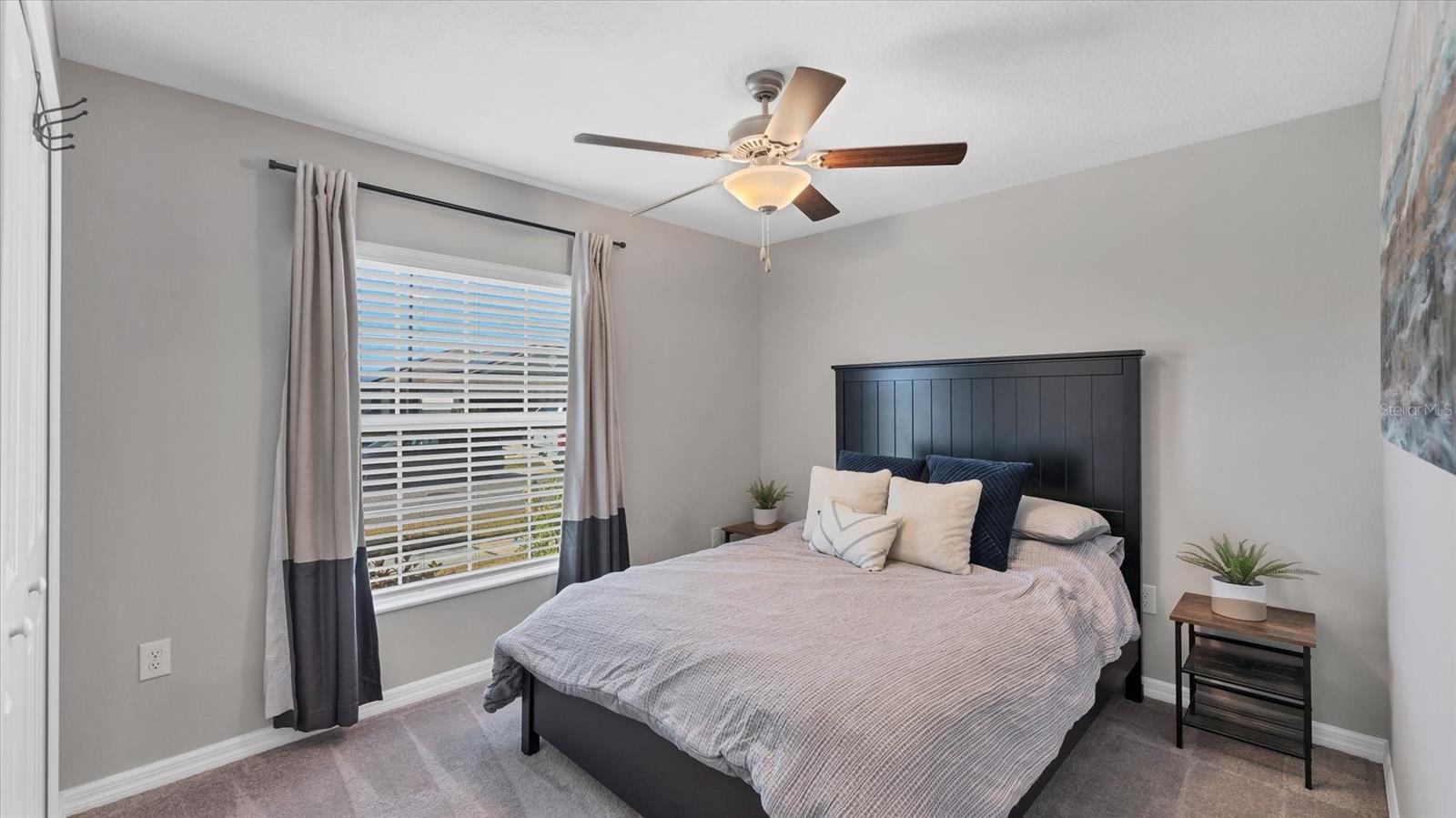 Image 20 of 38 For 15423 Miller Creek Drive