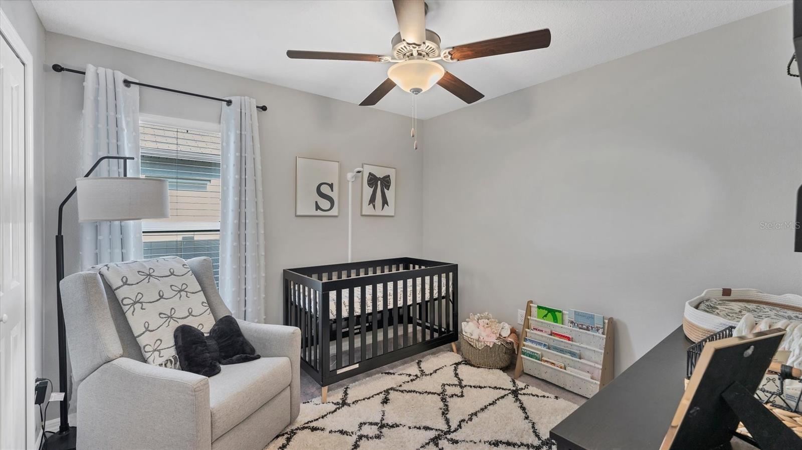 Image 25 of 38 For 15423 Miller Creek Drive