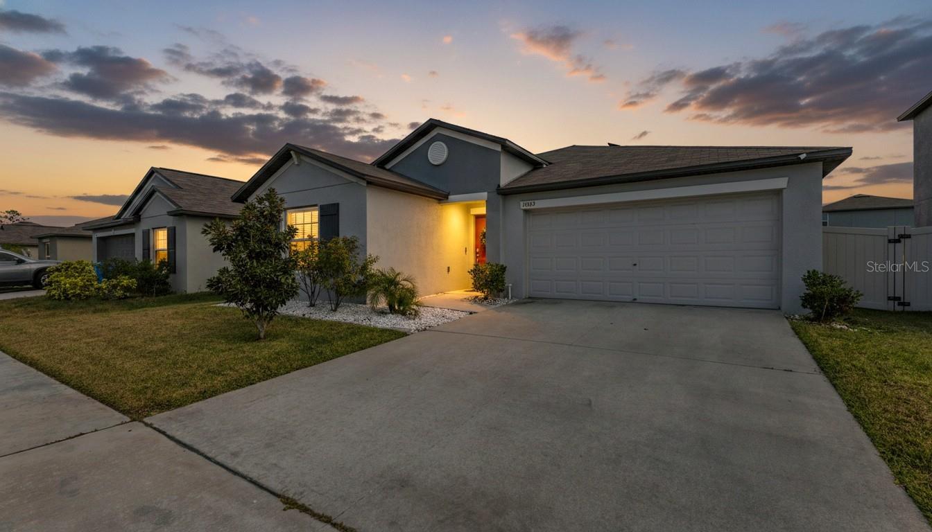 Image 31 of 38 For 15423 Miller Creek Drive