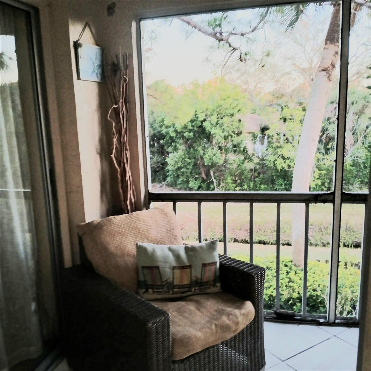 Image 11 of 40 For 7143 Wood Creek Drive 203