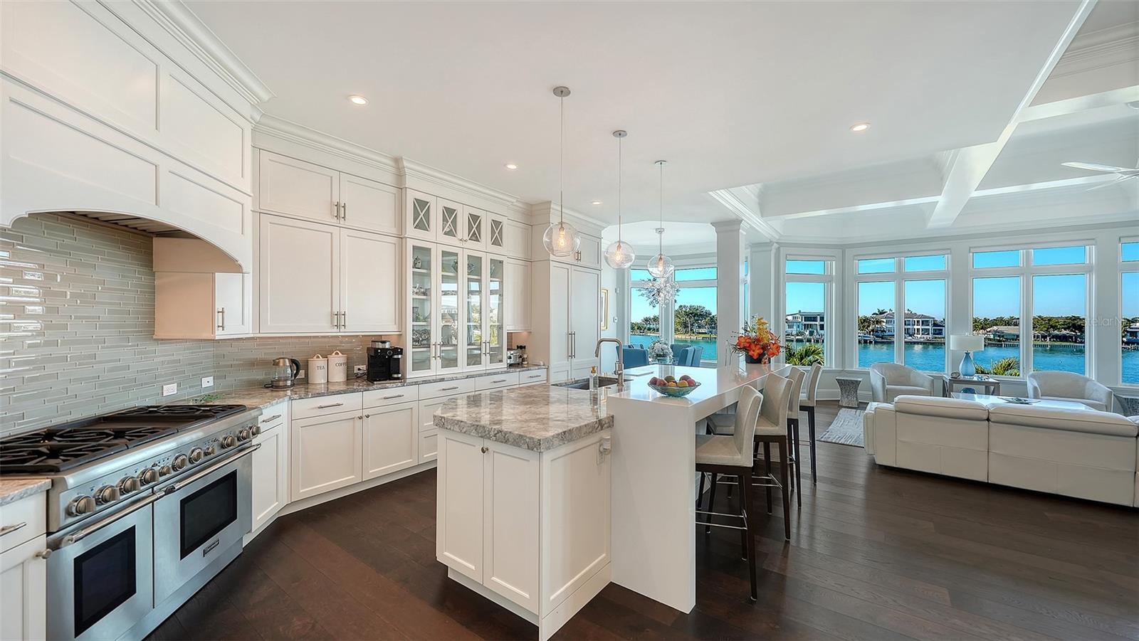 Listing photo id 16 for 119 Warbler Lane