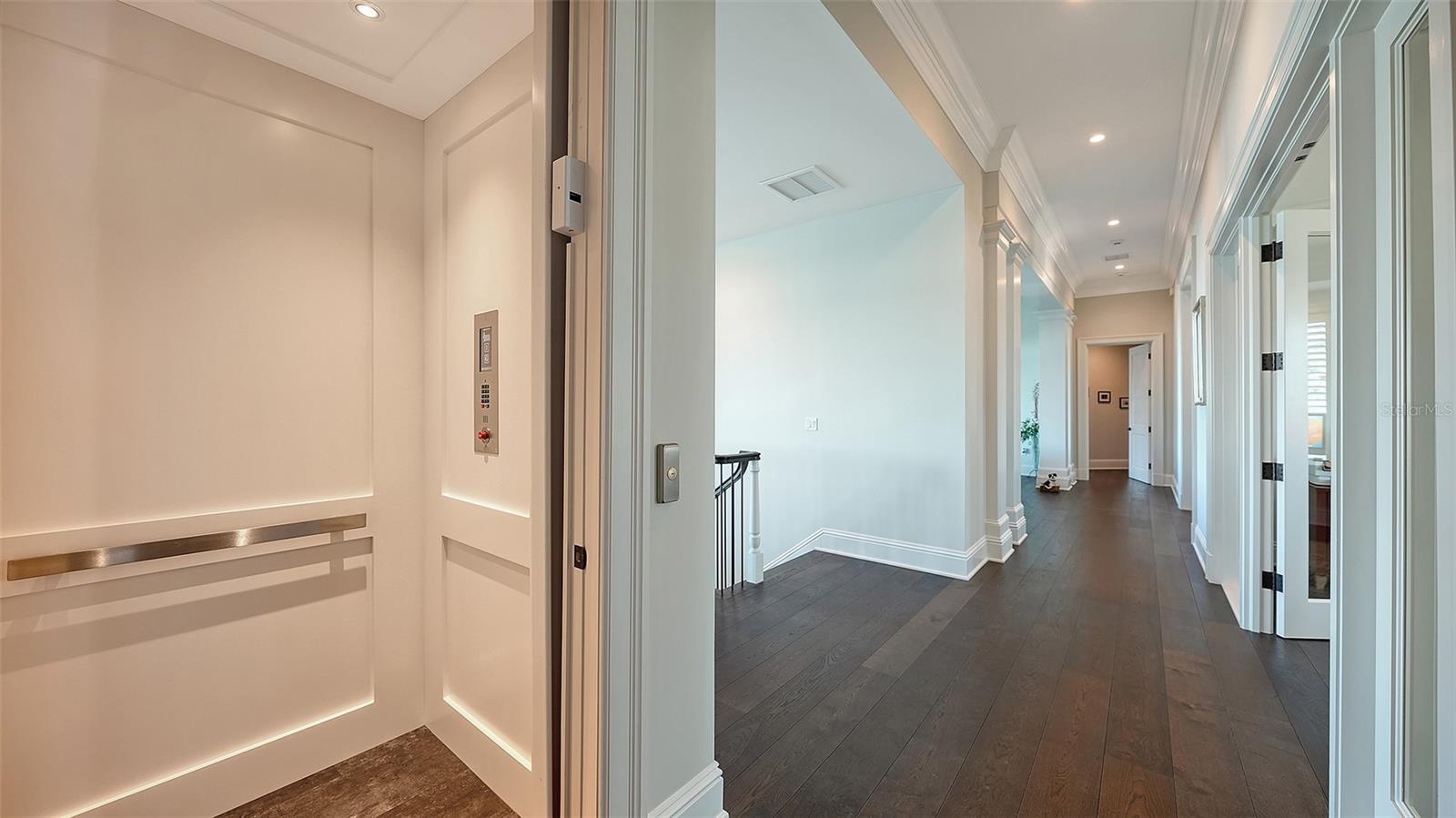 Listing photo id 21 for 119 Warbler Lane