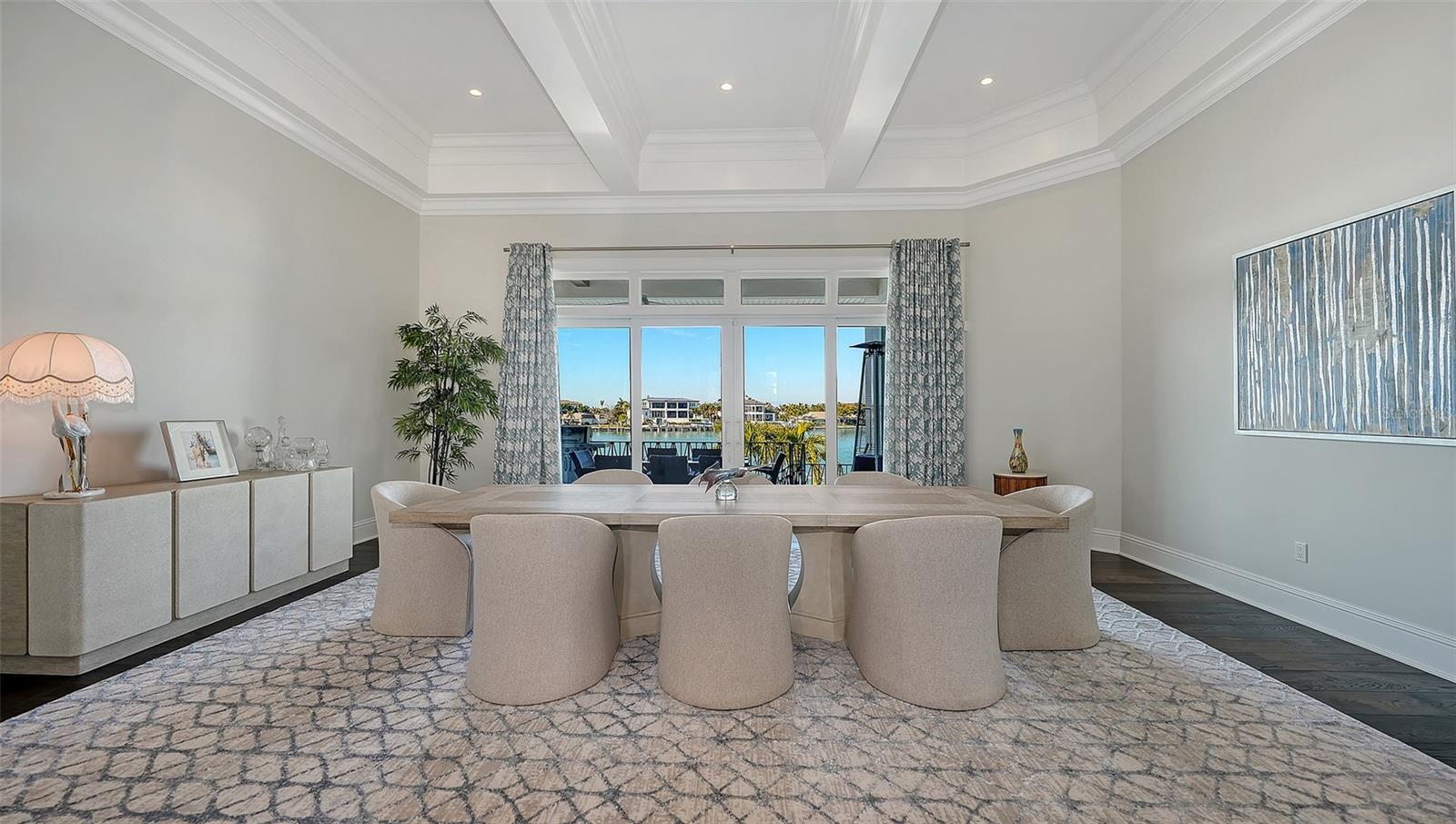 Listing photo id 22 for 119 Warbler Lane