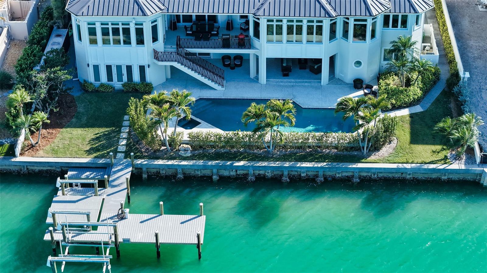 Listing photo id 52 for 119 Warbler Lane