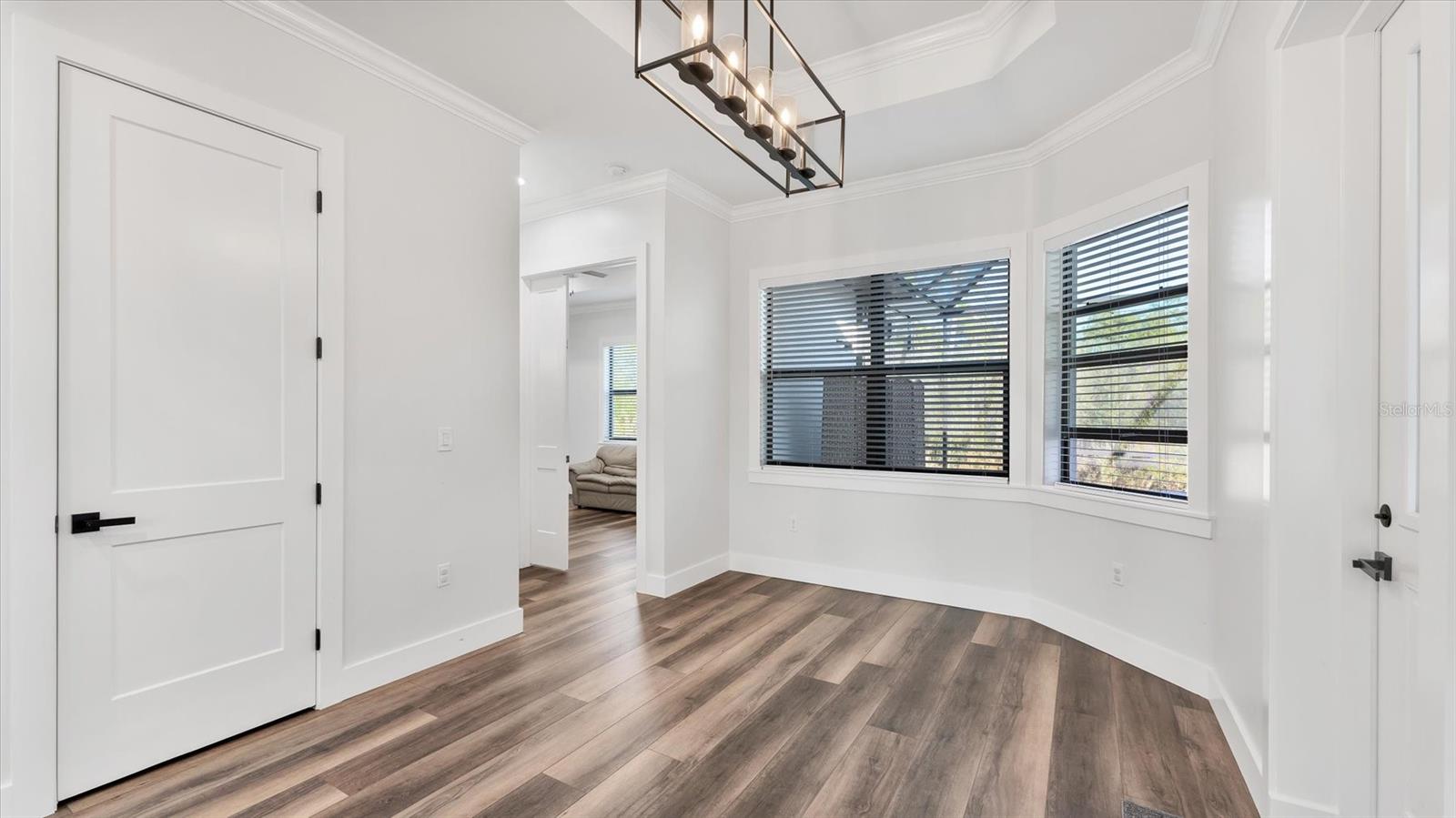 Image 22 of 68 For 6706 Taneytown Street