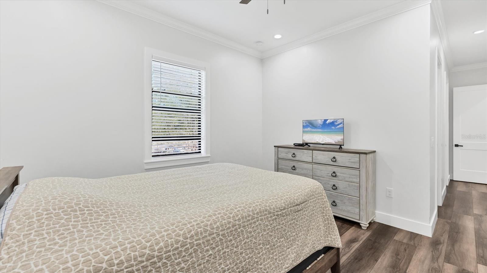 Image 34 of 68 For 6706 Taneytown Street