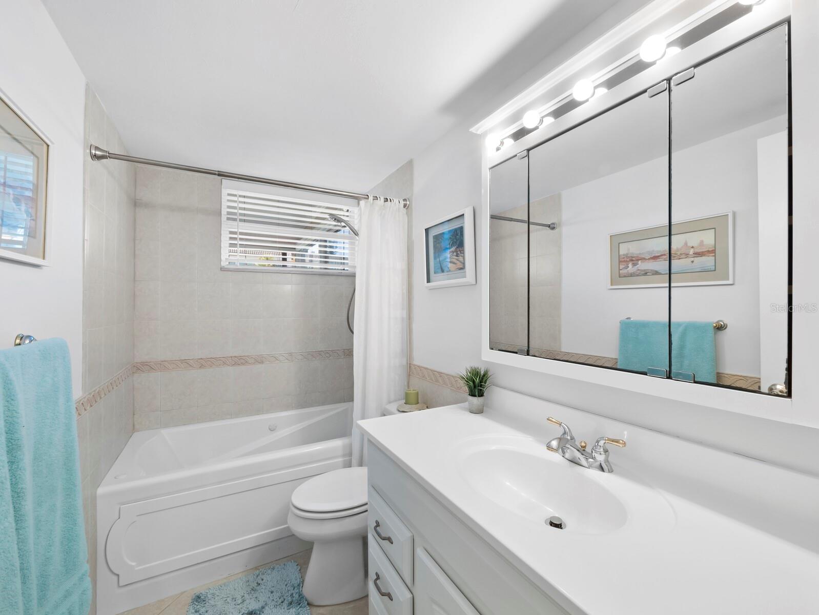 Image 24 of 69 For 4320 Falmouth Drive 103