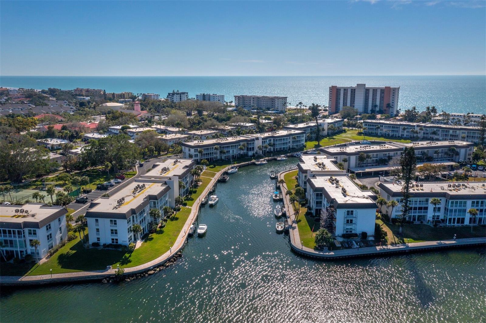 Image 38 of 69 For 4320 Falmouth Drive 103