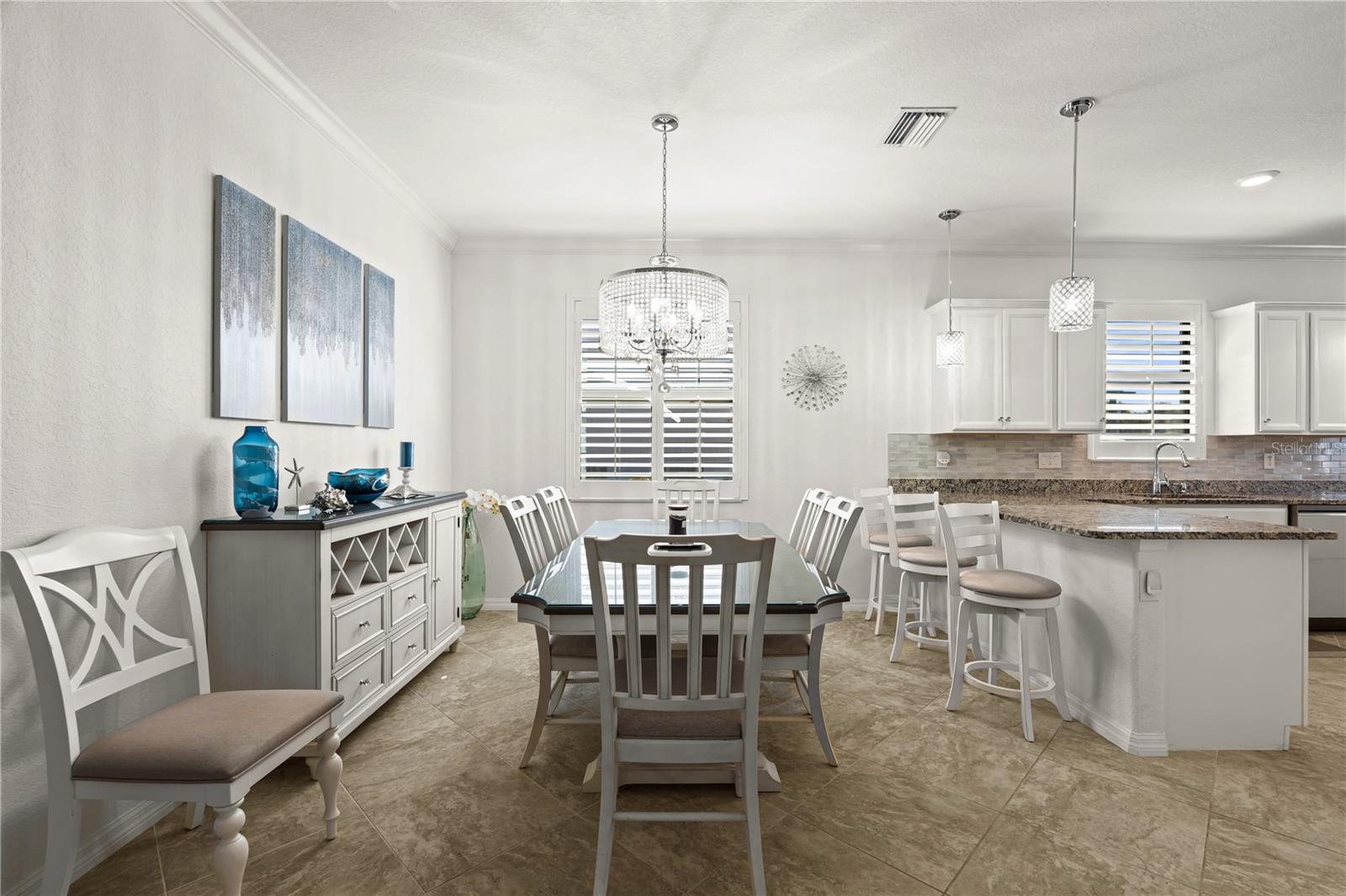 Listing photo id 14 for 17233 Blue Ridge Place