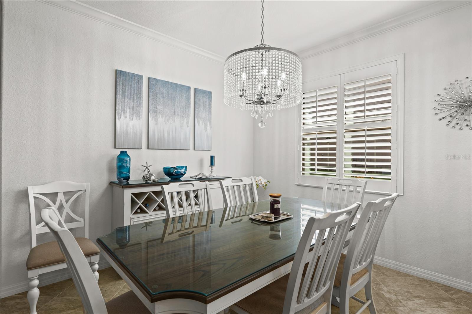 Listing photo id 15 for 17233 Blue Ridge Place