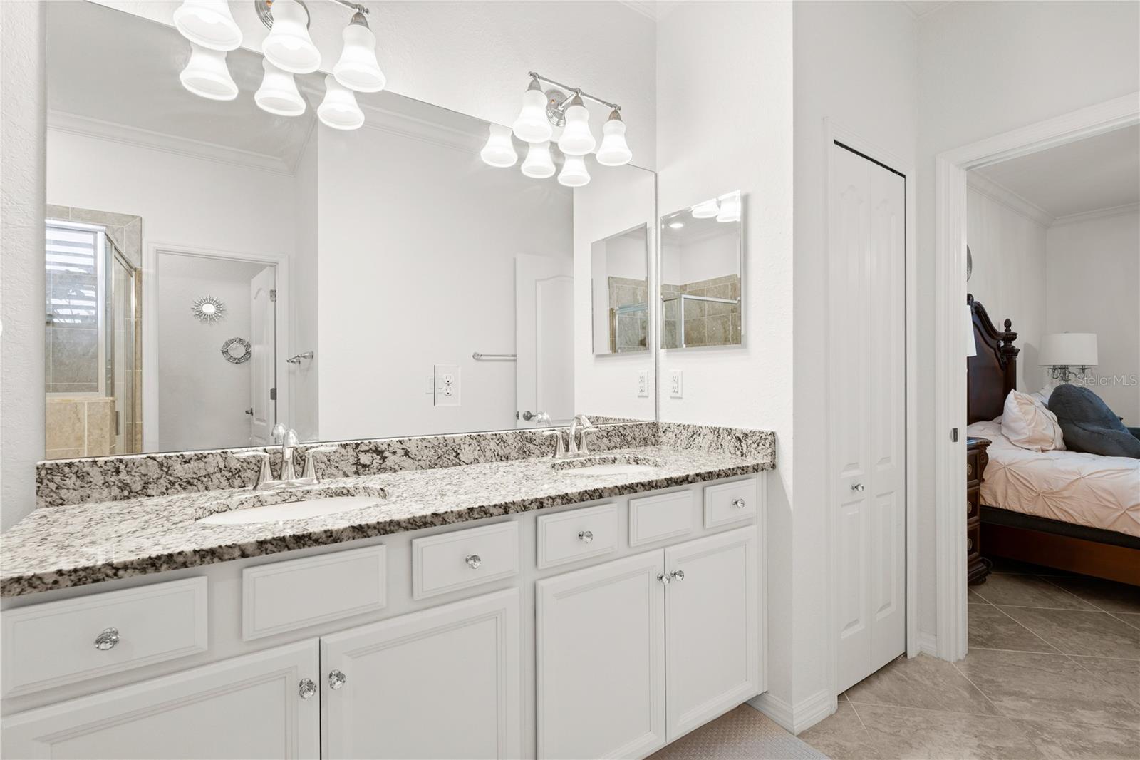 Listing photo id 30 for 17233 Blue Ridge Place