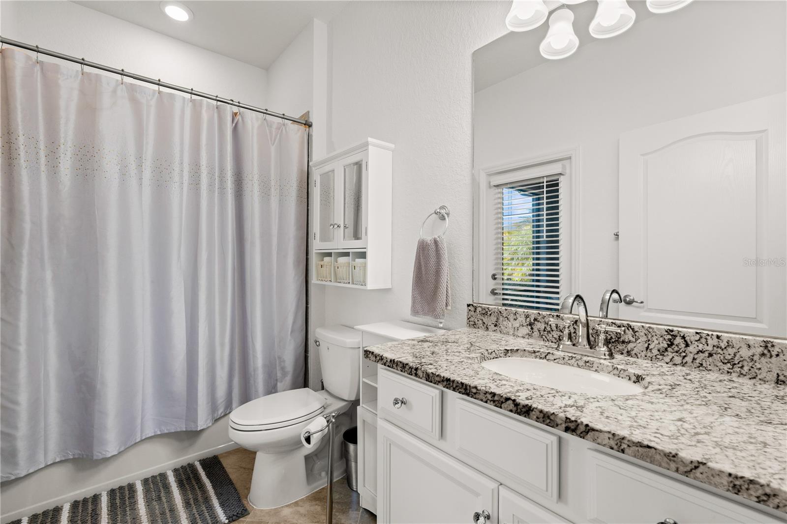 Listing photo id 36 for 17233 Blue Ridge Place