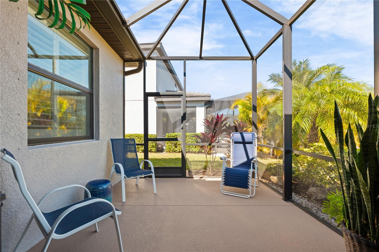 Listing photo id 42 for 17233 Blue Ridge Place