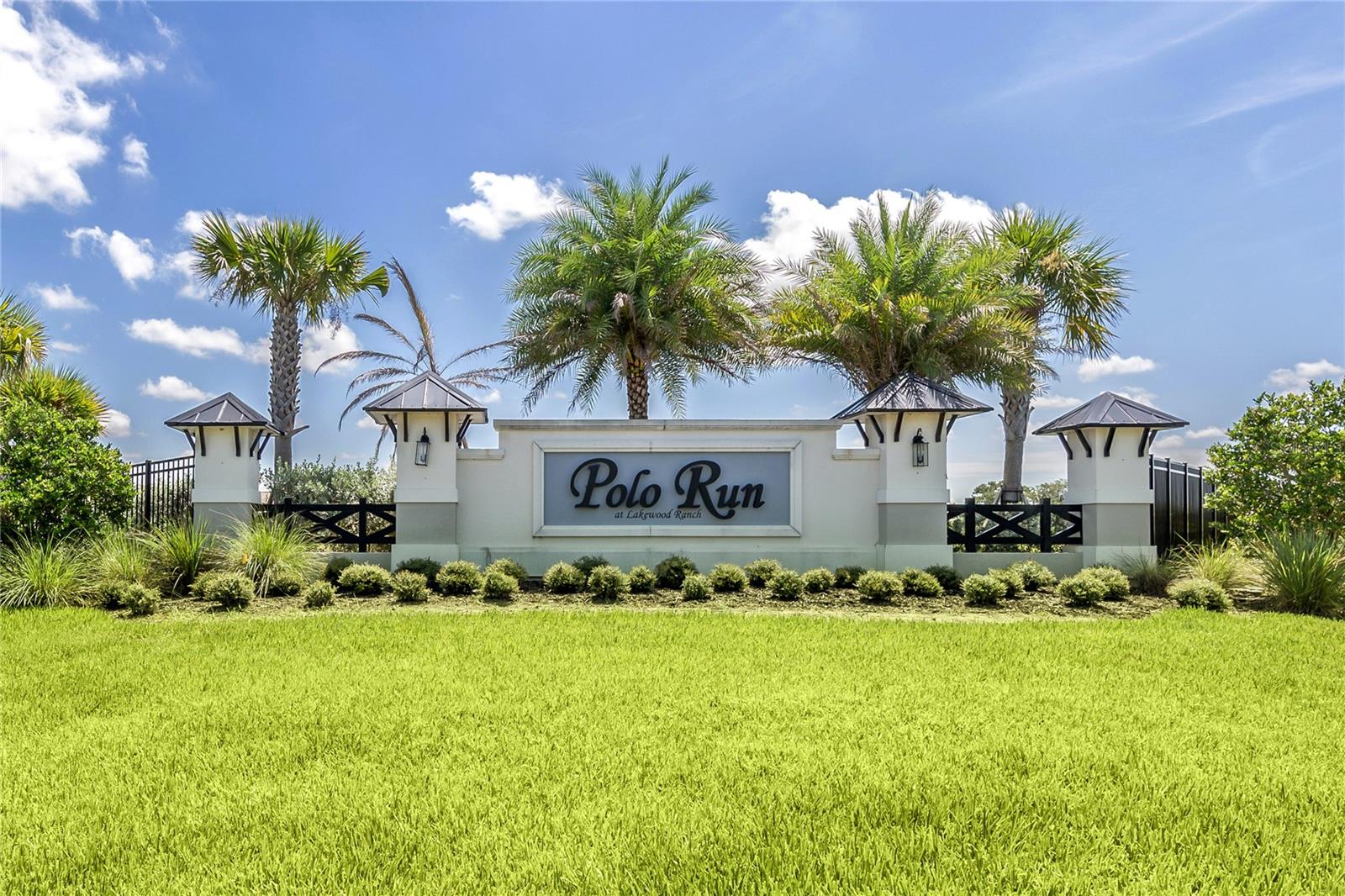 Listing photo id 57 for 17233 Blue Ridge Place