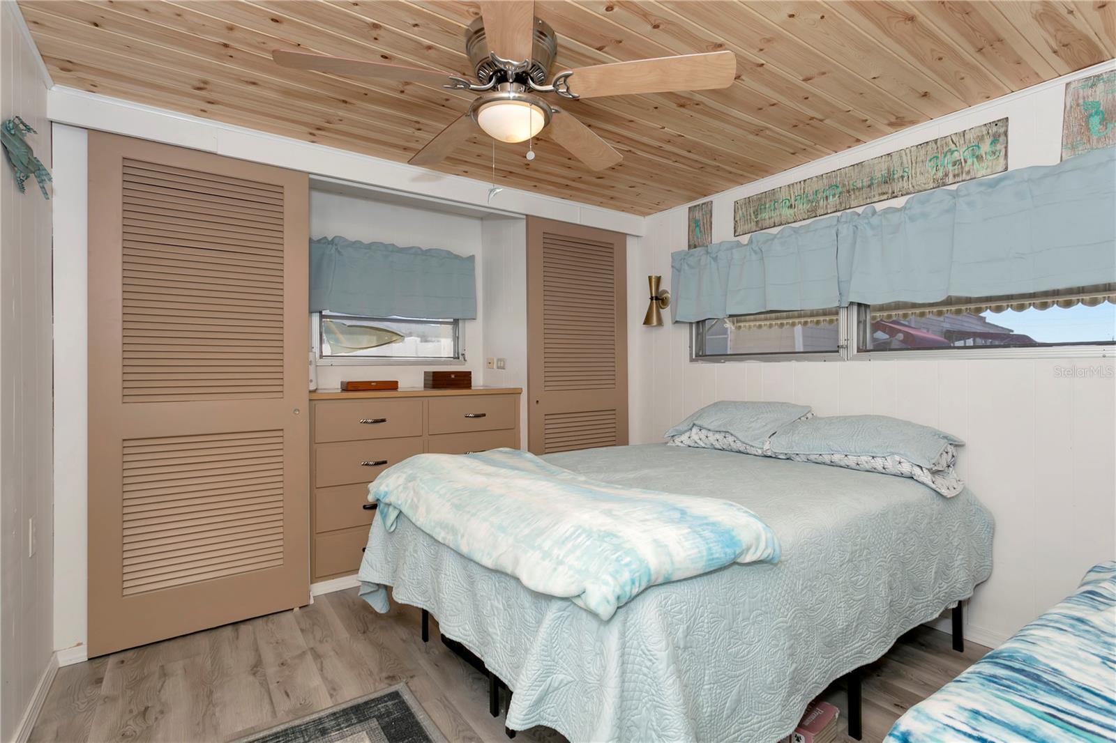 Image 26 of 43 For 5127 8th Street W