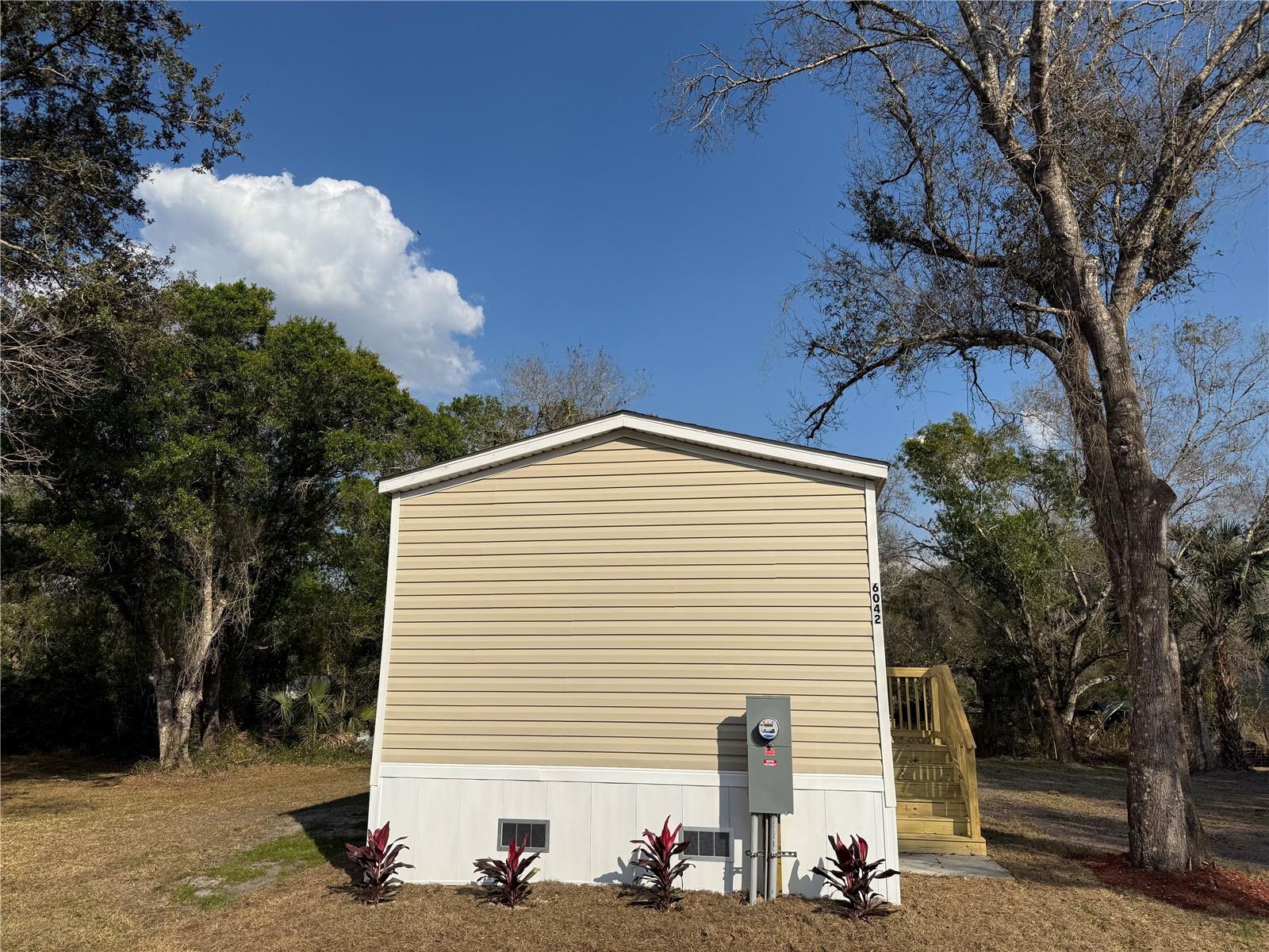 Image 3 of 23 For 6042 Miami Avenue