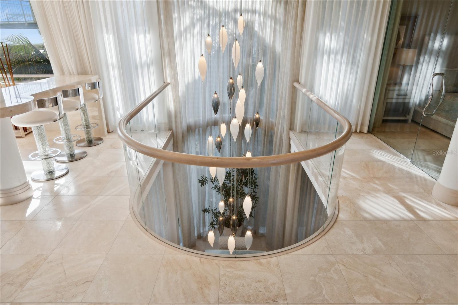 Image 11 of 31 For 648 Beach Road