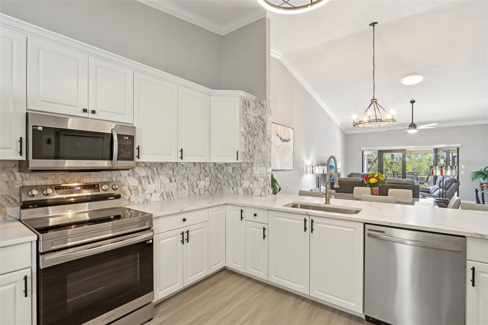 Image 11 of 35 For 5034 San Rocco Court